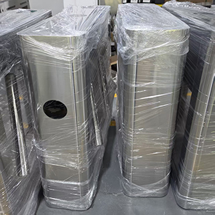Wrap the gate with protective film